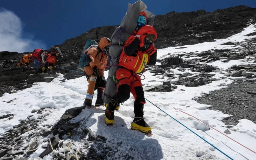 Mount Everest Miracle: The Sherpa Who Saved Five Lives in One Day